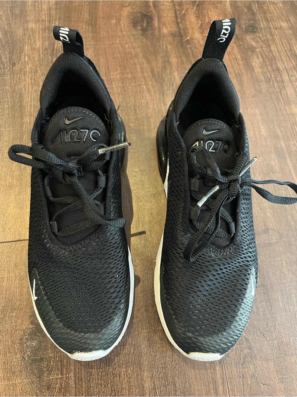 Nike Black and White Air Max 270 Lightweight Running Shoes